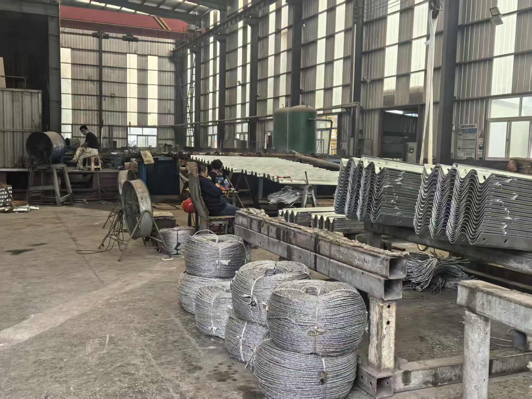 呼和浩特市热镀锌波形护栏三波波形护栏 - 厂家